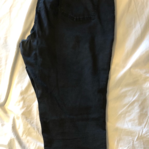 Blue capri’s. Jennifer Lopez brand. - Picture 4 of 4